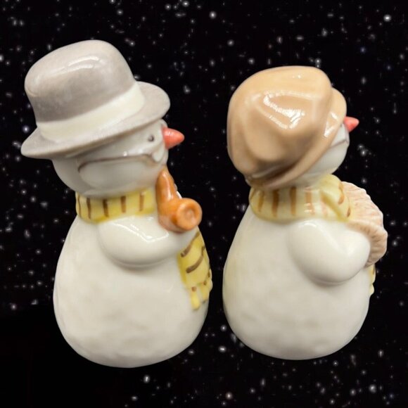 Royal Copenhagen Porcelain Grandpa & Grandma Miniature Figurines 2.5”T 1”W - Picture 3 of 8